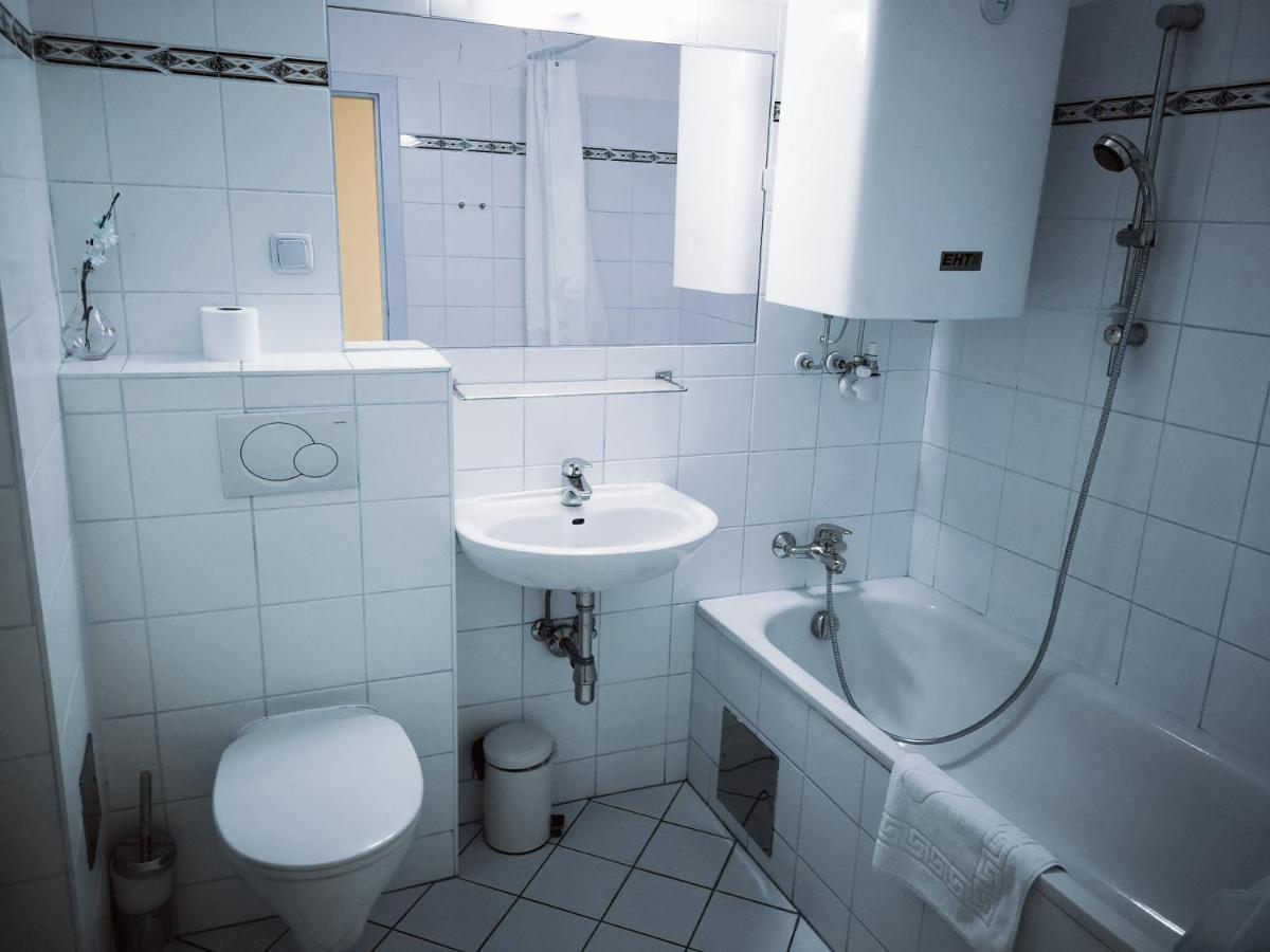 Vienna Studios *