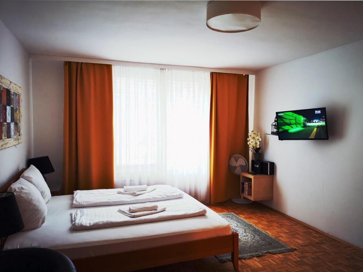 Vienna Studios * Wien