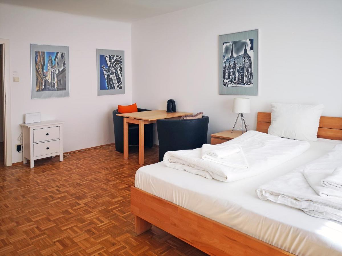 Vienna Studios Apartment *